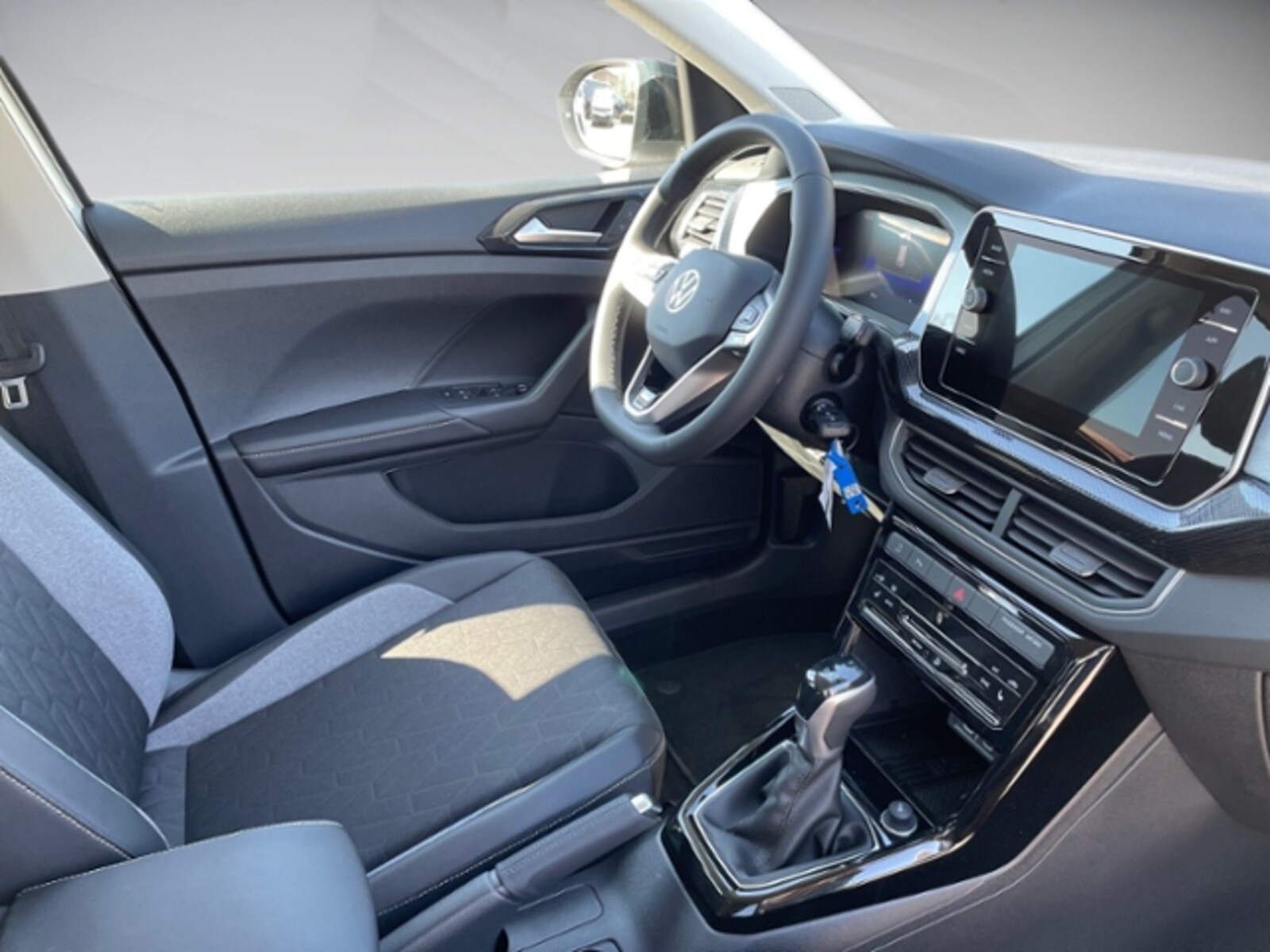 Volkswagen T-Cross – Bild 9
