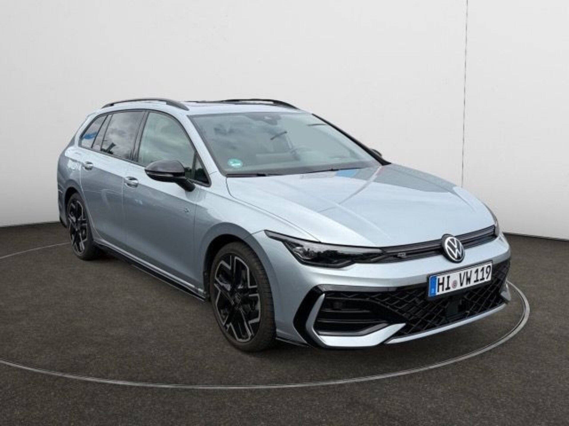 Volkswagen Golf Variant R-Line