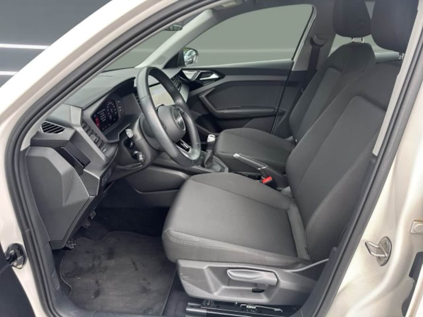 Bild über Audi A1 Sportback 25 TFSI Schaltgetriebe - für weitere Informationen kontaktieren Sie den Audi Partner