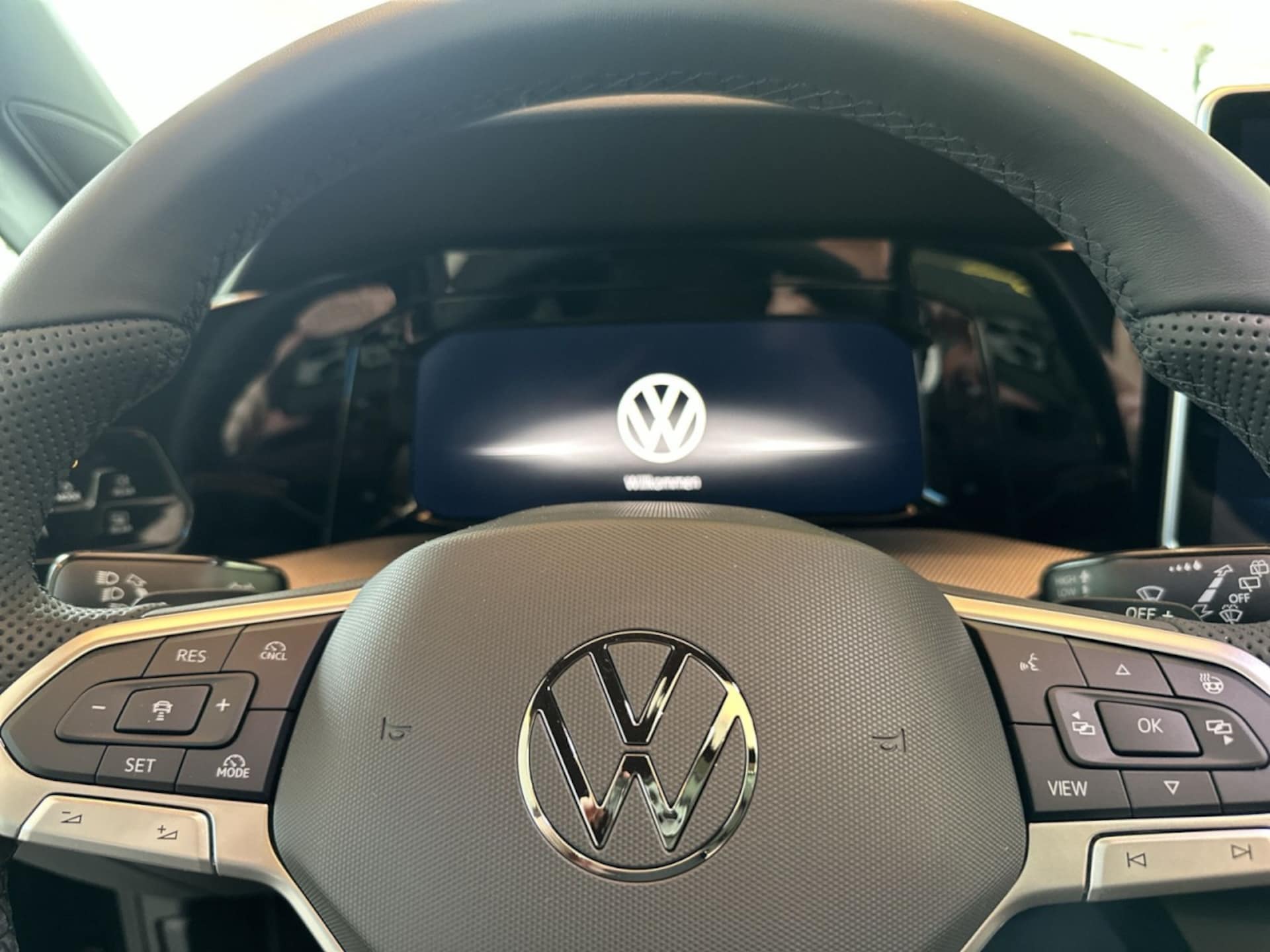 Volkswagen Golf R-Line