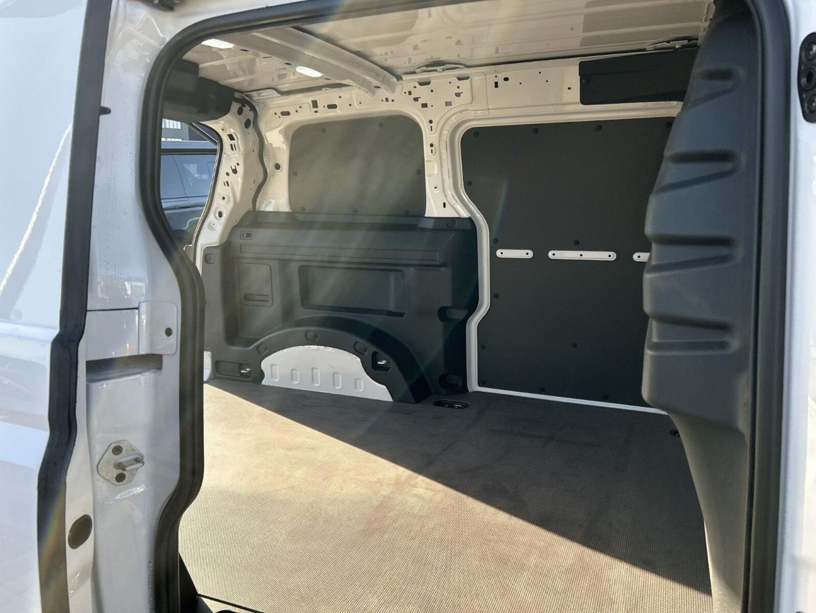Volkswagen ID. Buzz Cargo – Bild 27