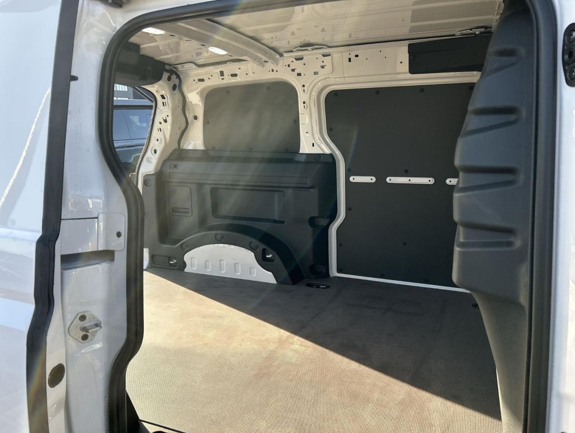 Volkswagen ID. Buzz Cargo Basis-Modell
