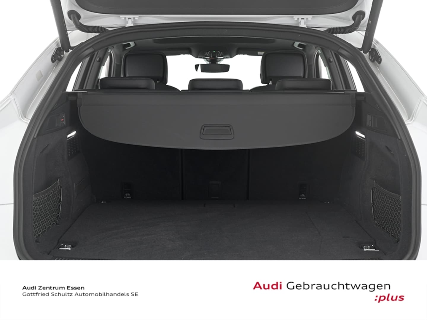 Bild über Audi Q5 Sportback TFSI e S line business 55 TFSI e quattro S tronic - für weitere Informationen kontaktieren Sie den Audi Partner