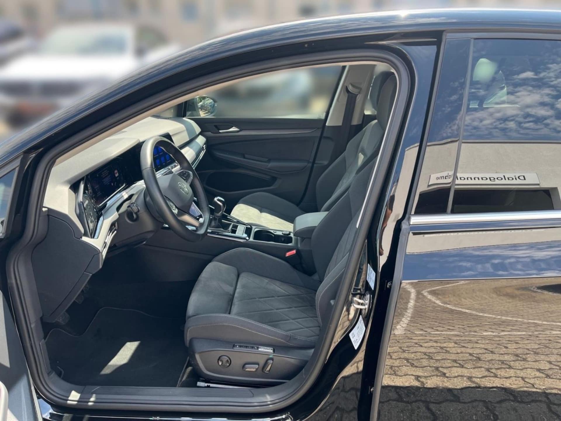 Volkswagen Golf Style