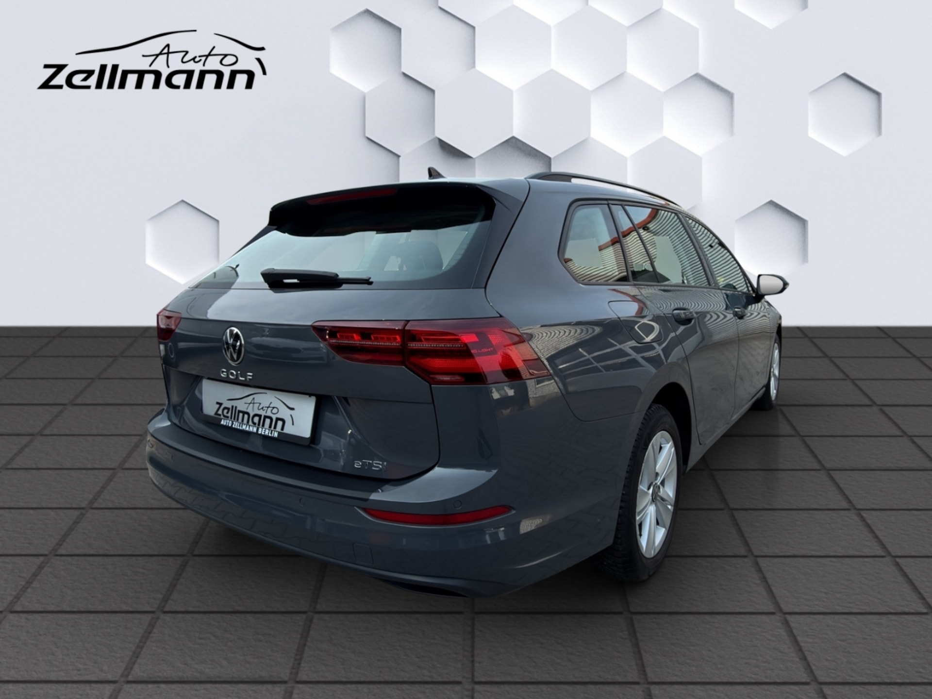 Volkswagen Golf Variant Life