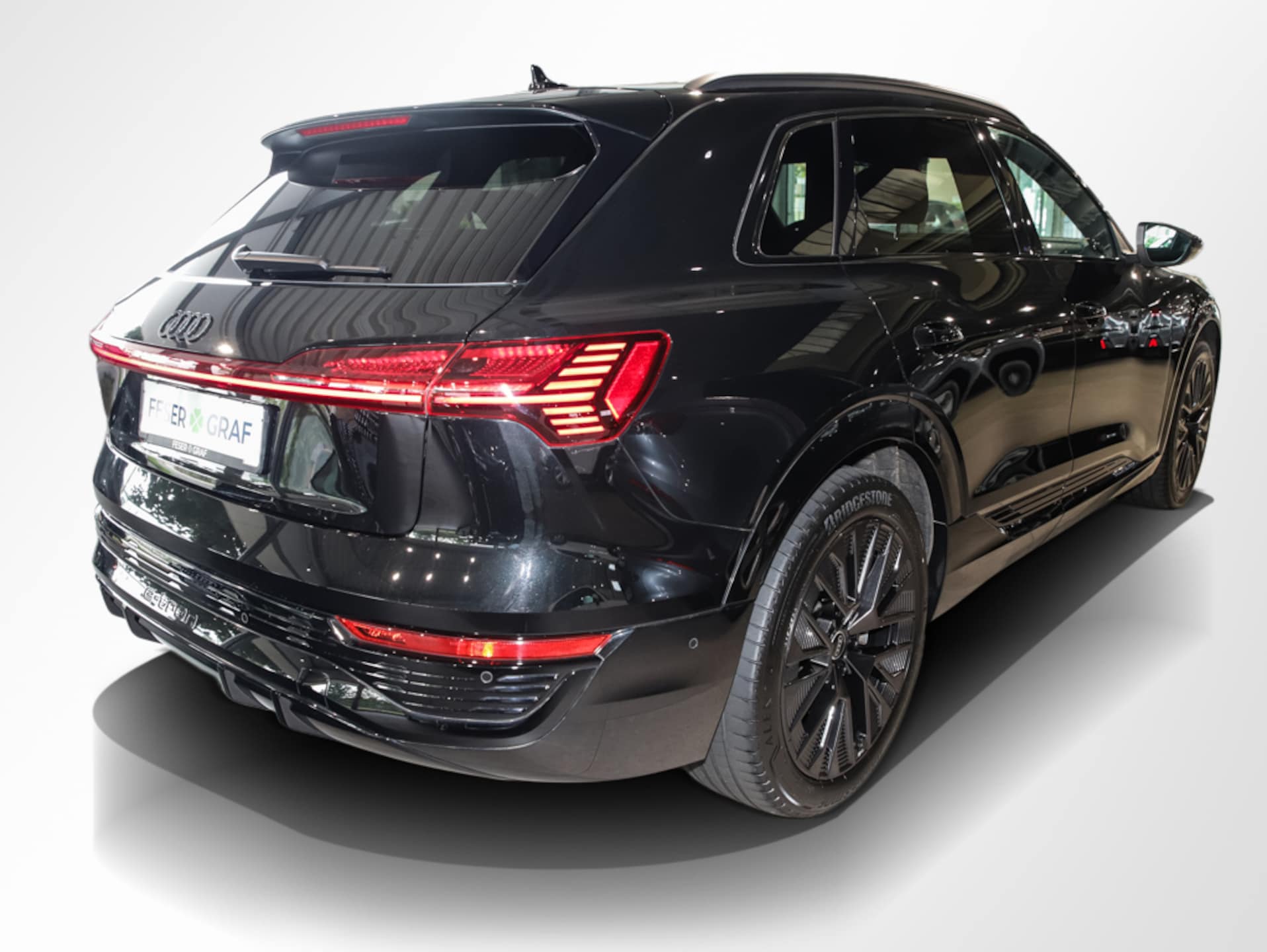 Audi Q8 e-tron S line