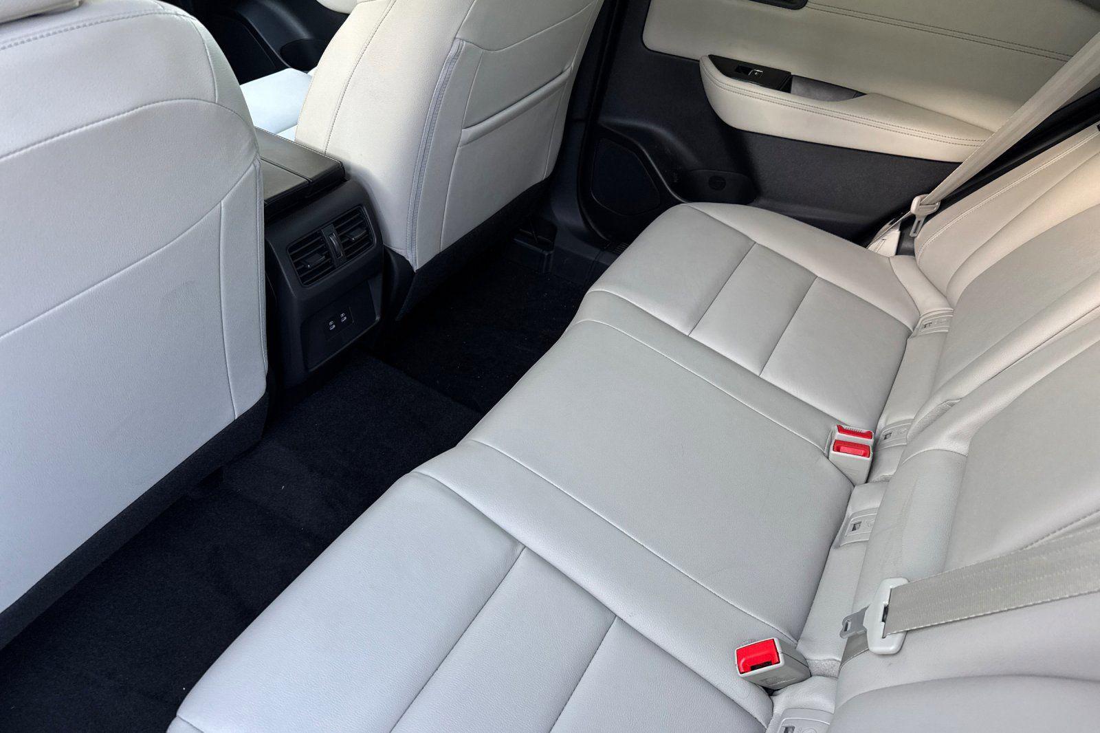2025 Nissan Rogue SL - Photo 9
