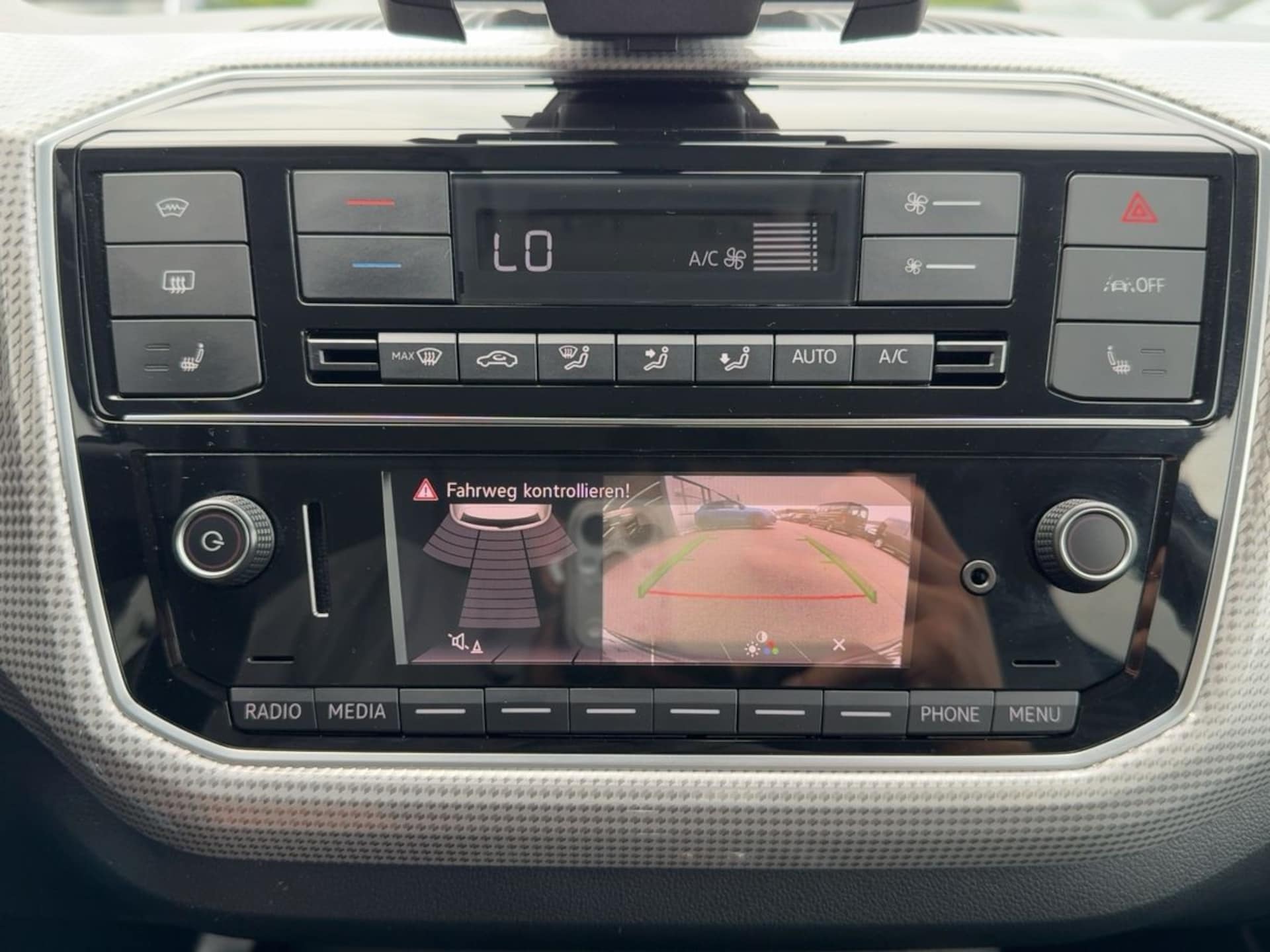 Volkswagen e-up! "Max"