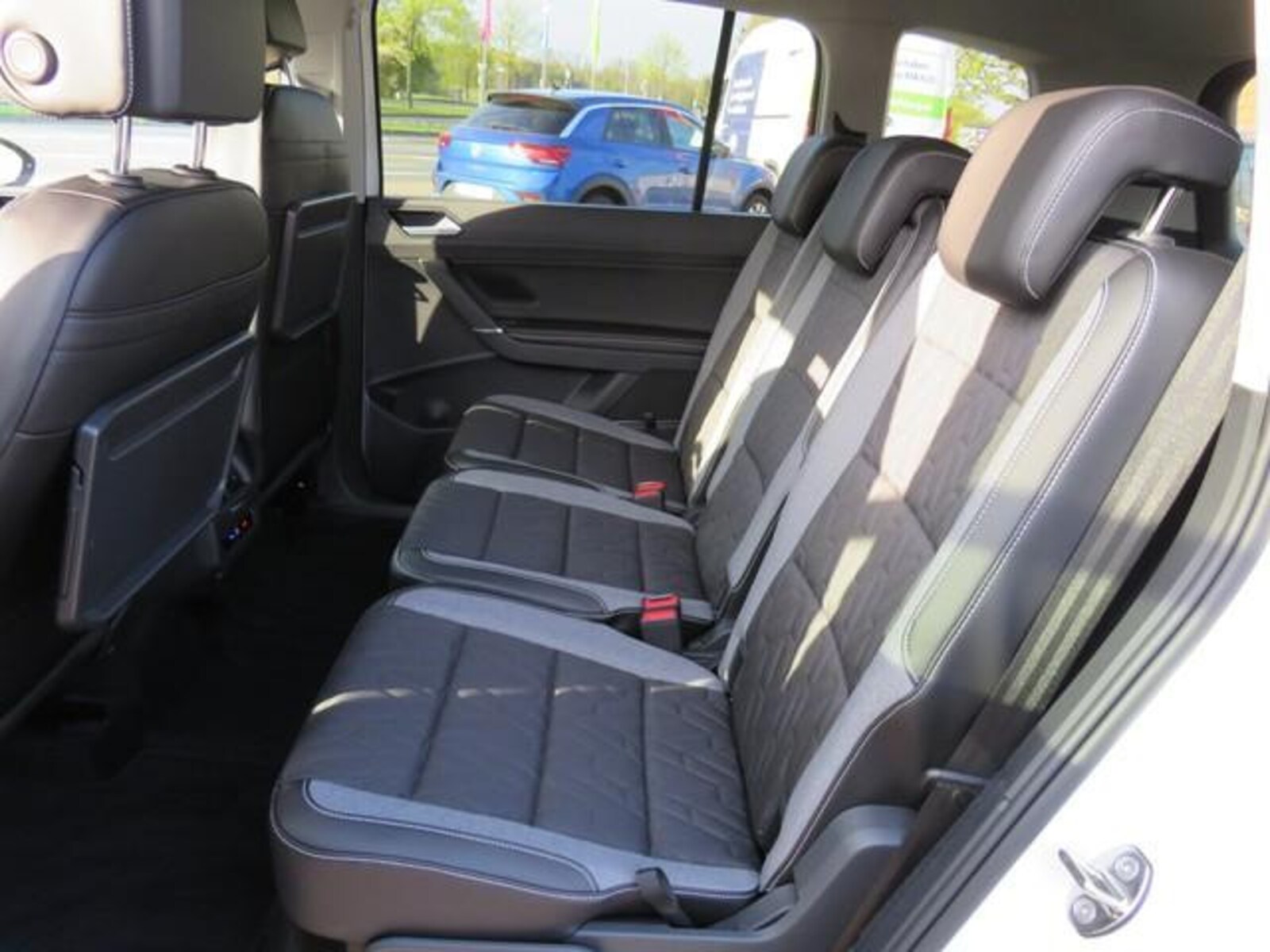 Volkswagen Touran – Bild 15