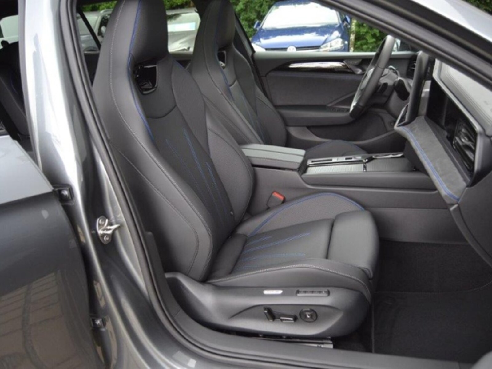 Volkswagen Passat – Bild 4
