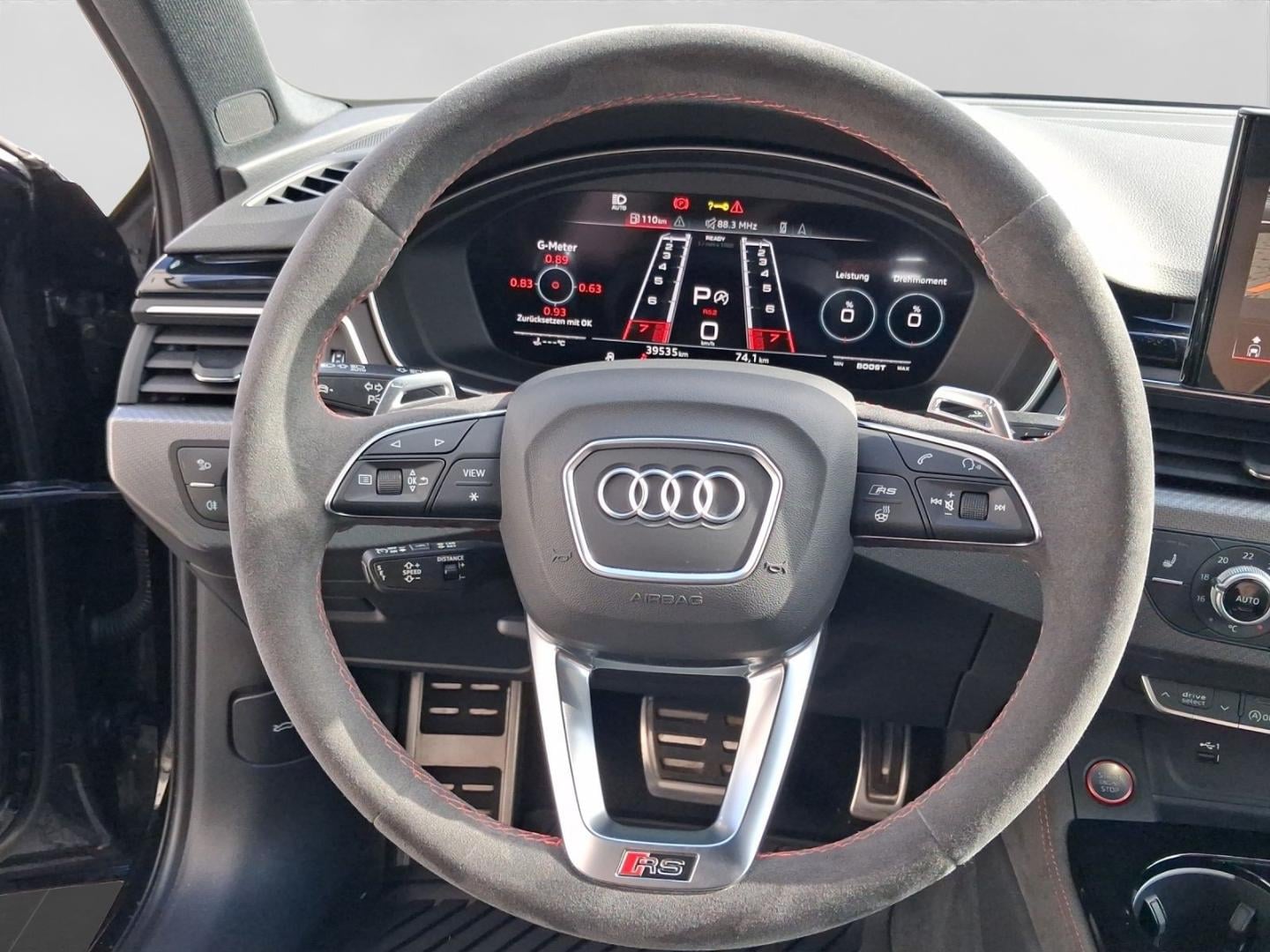 Bild über Audi RS 4 Avant TFSI quattro tiptronic - für weitere Informationen kontaktieren Sie den Audi Partner