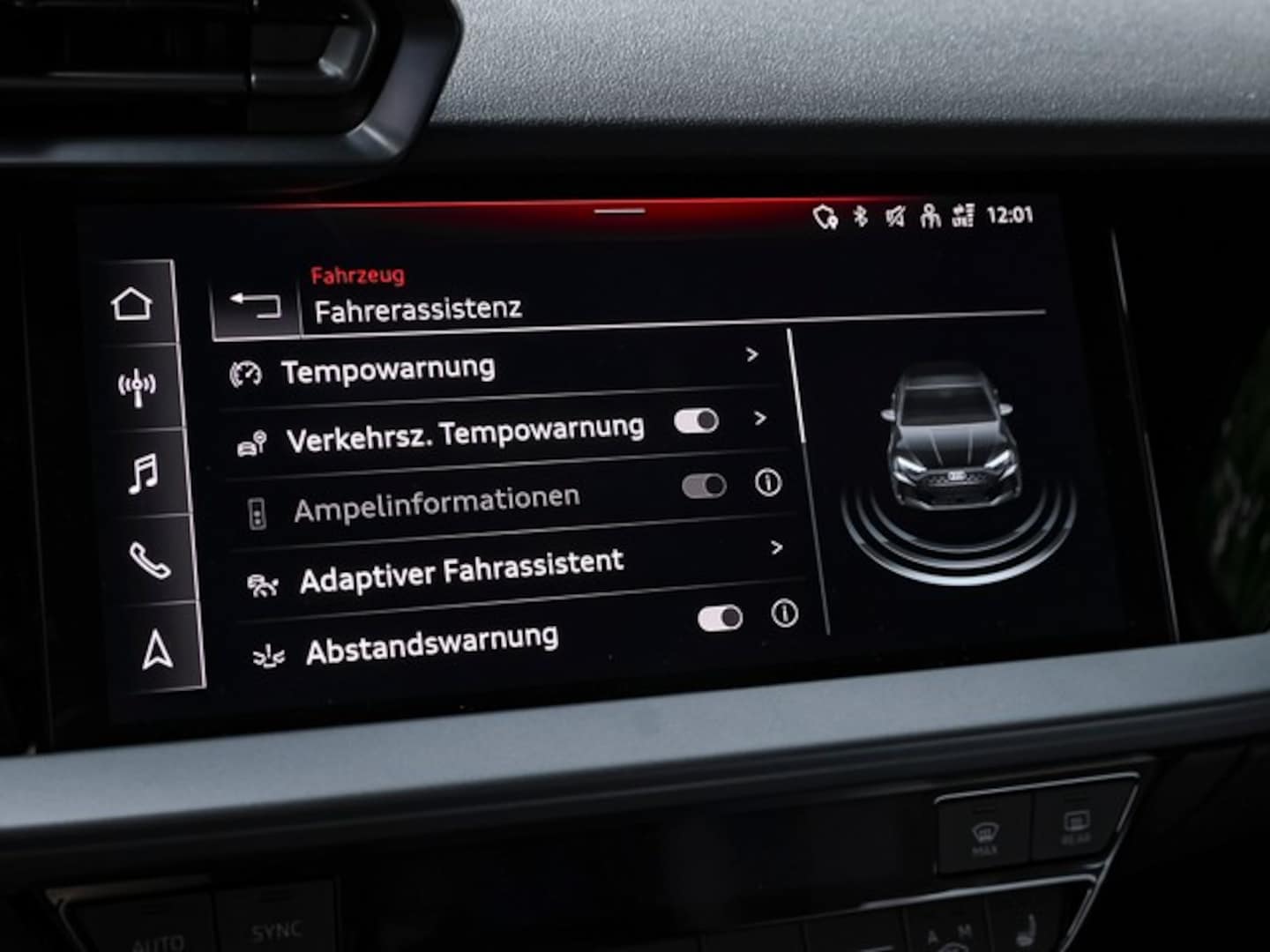 Bild über Audi RS 3 Limousine TFSI quattro 294 kW S tronic - für weitere Informationen kontaktieren Sie den Audi Partner