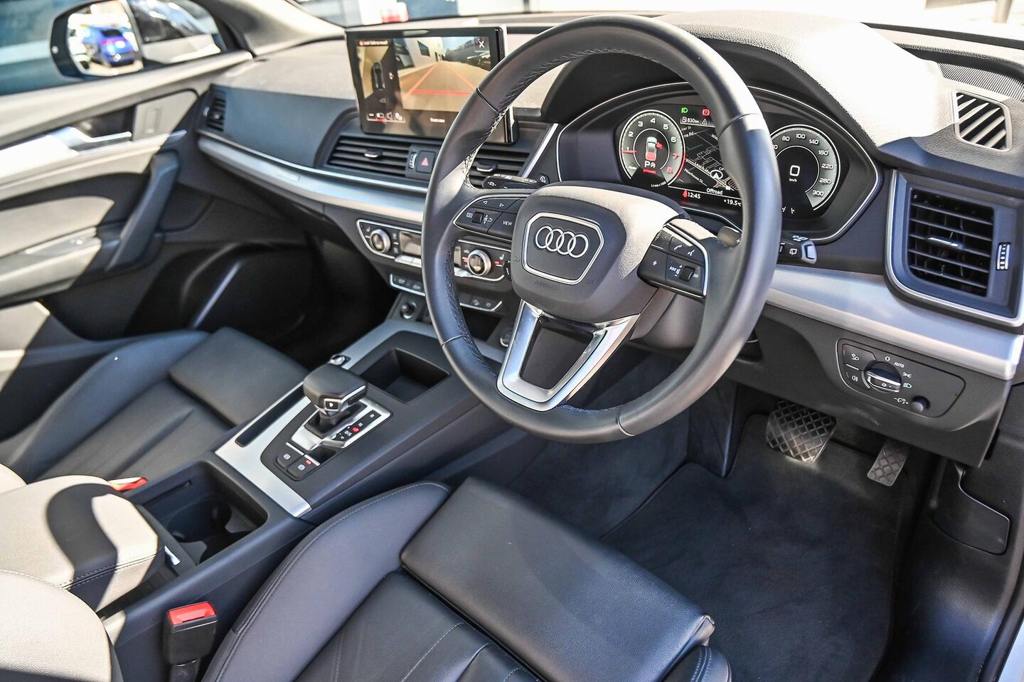 Image about Audi Q5 Sport 45 TFSI quattro S tronic