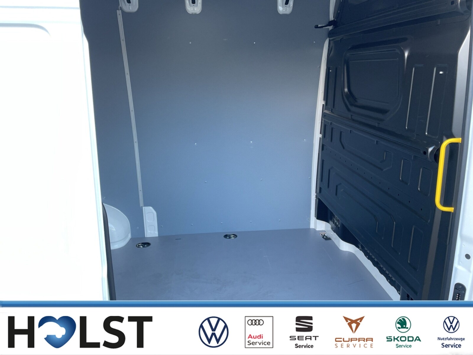 Volkswagen Crafter Kasten mittlerer Radstand – Bild 7
