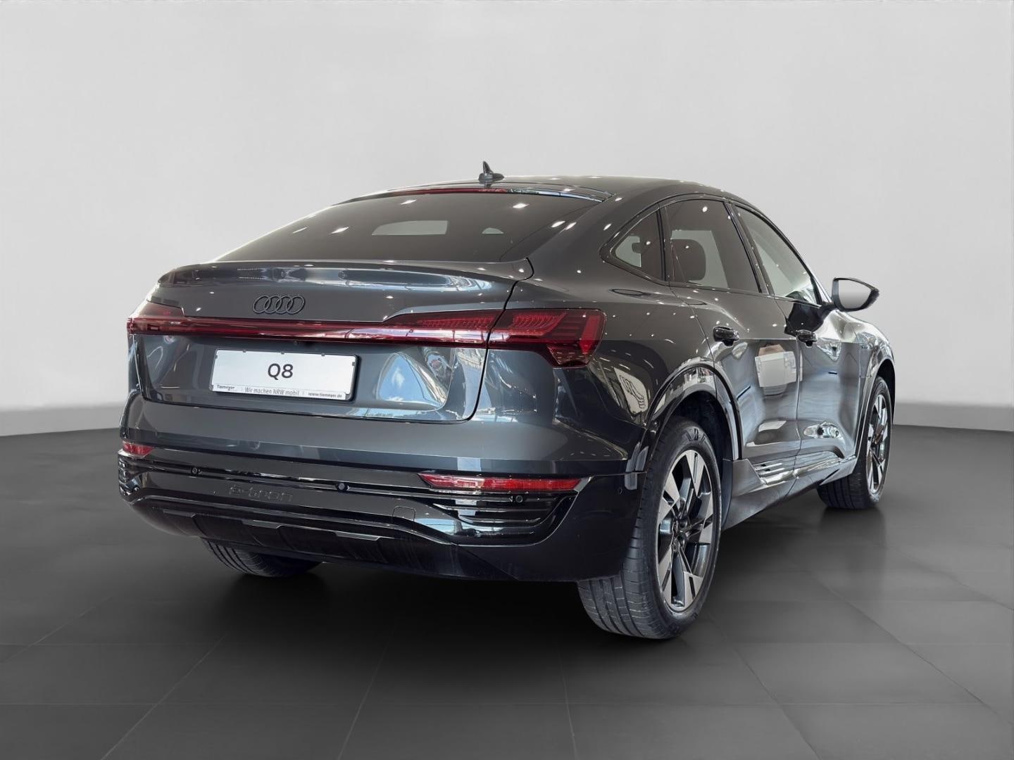 Bild über Audi Q8 Sportback e-tron advanced 50 e-tron quattro - für weitere Informationen kontaktieren Sie den Audi Partner