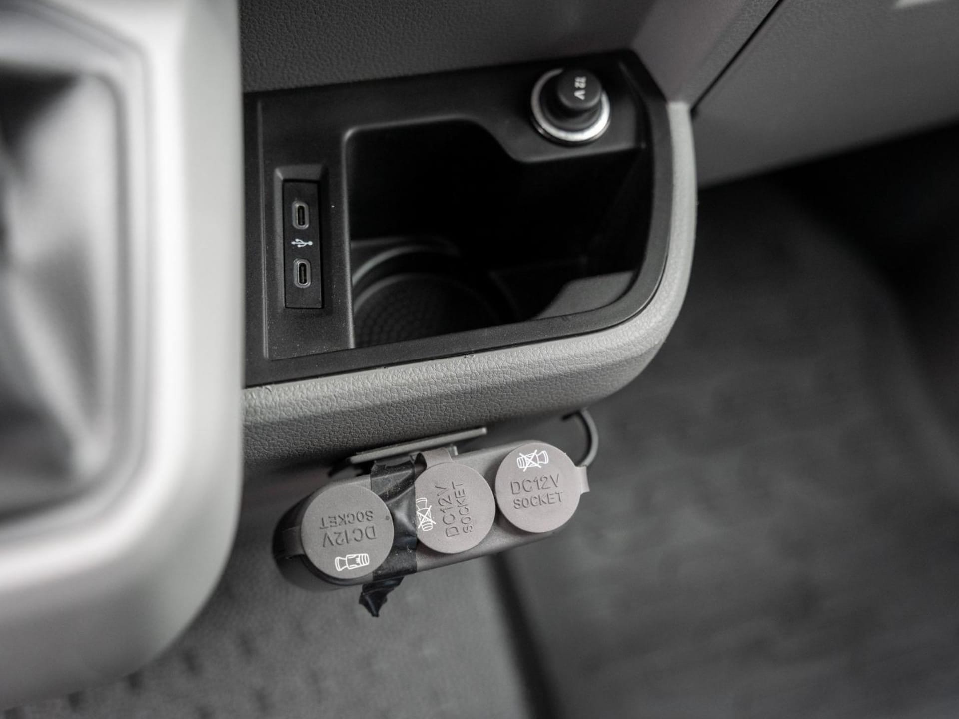 Volkswagen T6.1 Transporter Kasten langer Radstand