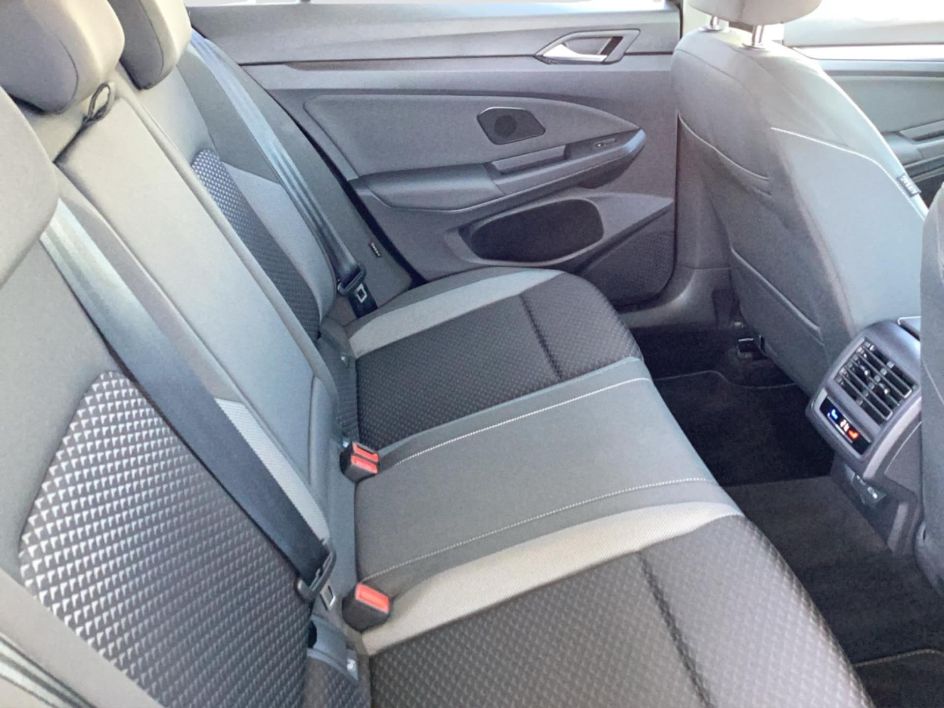 Volkswagen Golf Variant Active
