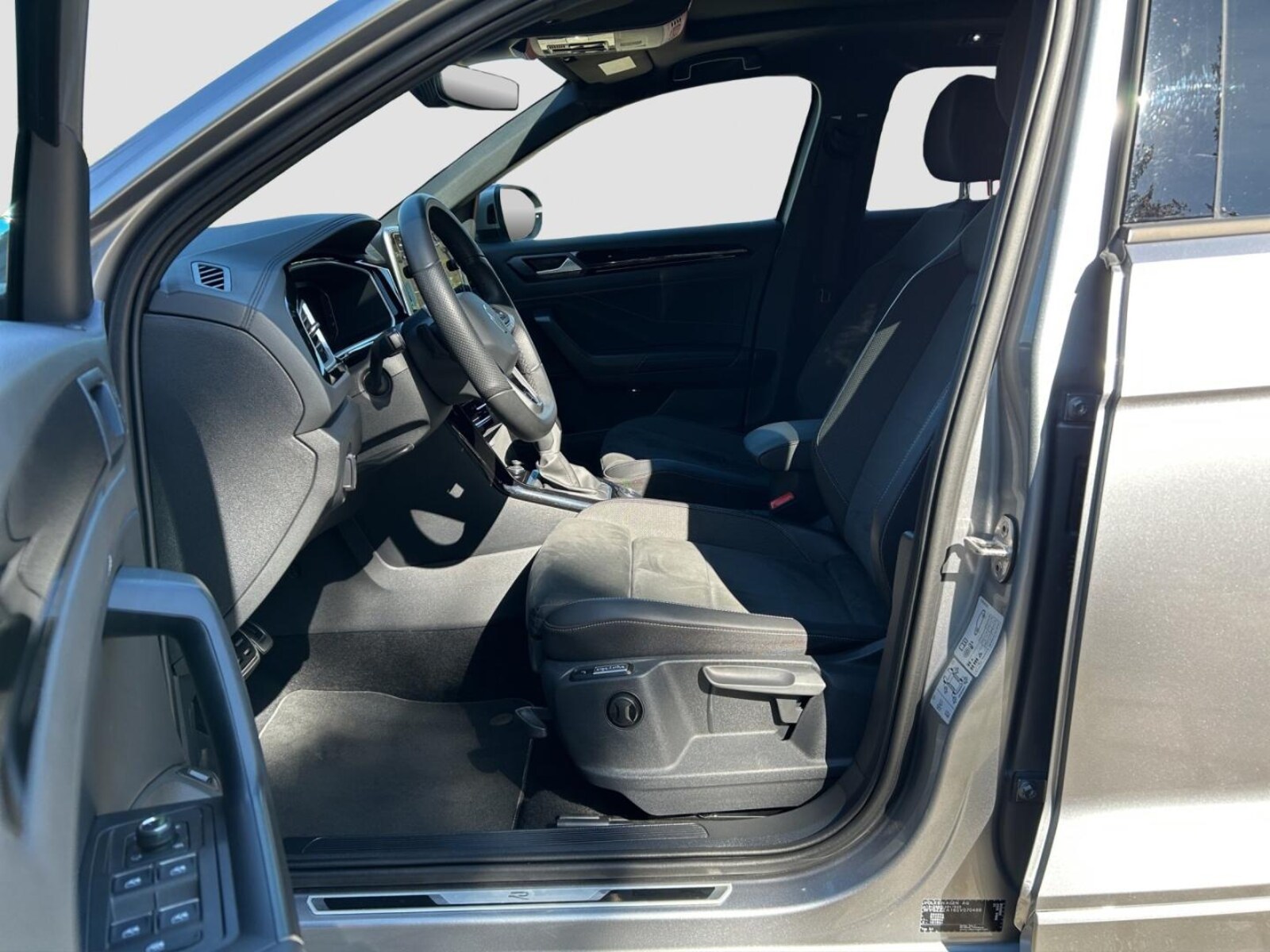 Volkswagen T-Roc – Bild 13