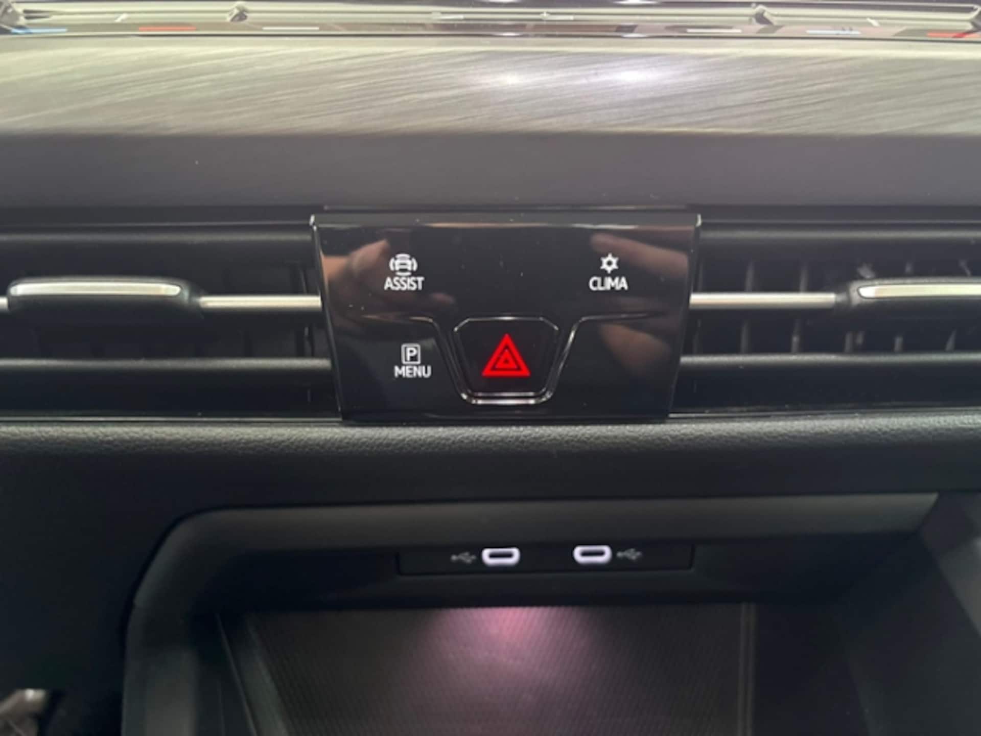 Volkswagen Golf Style