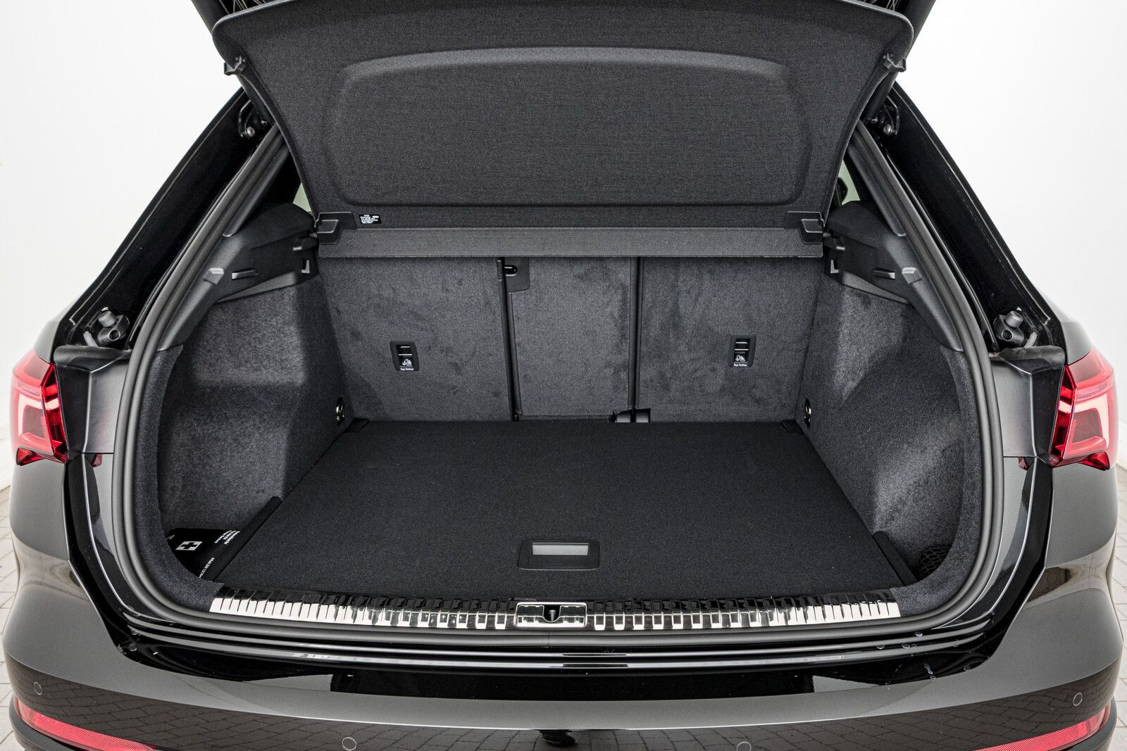 Image about Audi Q3 S line 45 TFSI quattro S tronic