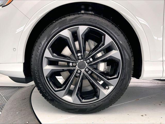 2026 Audi Q7 Premium Plus - Photo 12