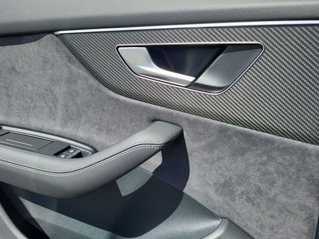 2026 Audi SQ8 Premium Plus - Photo 15