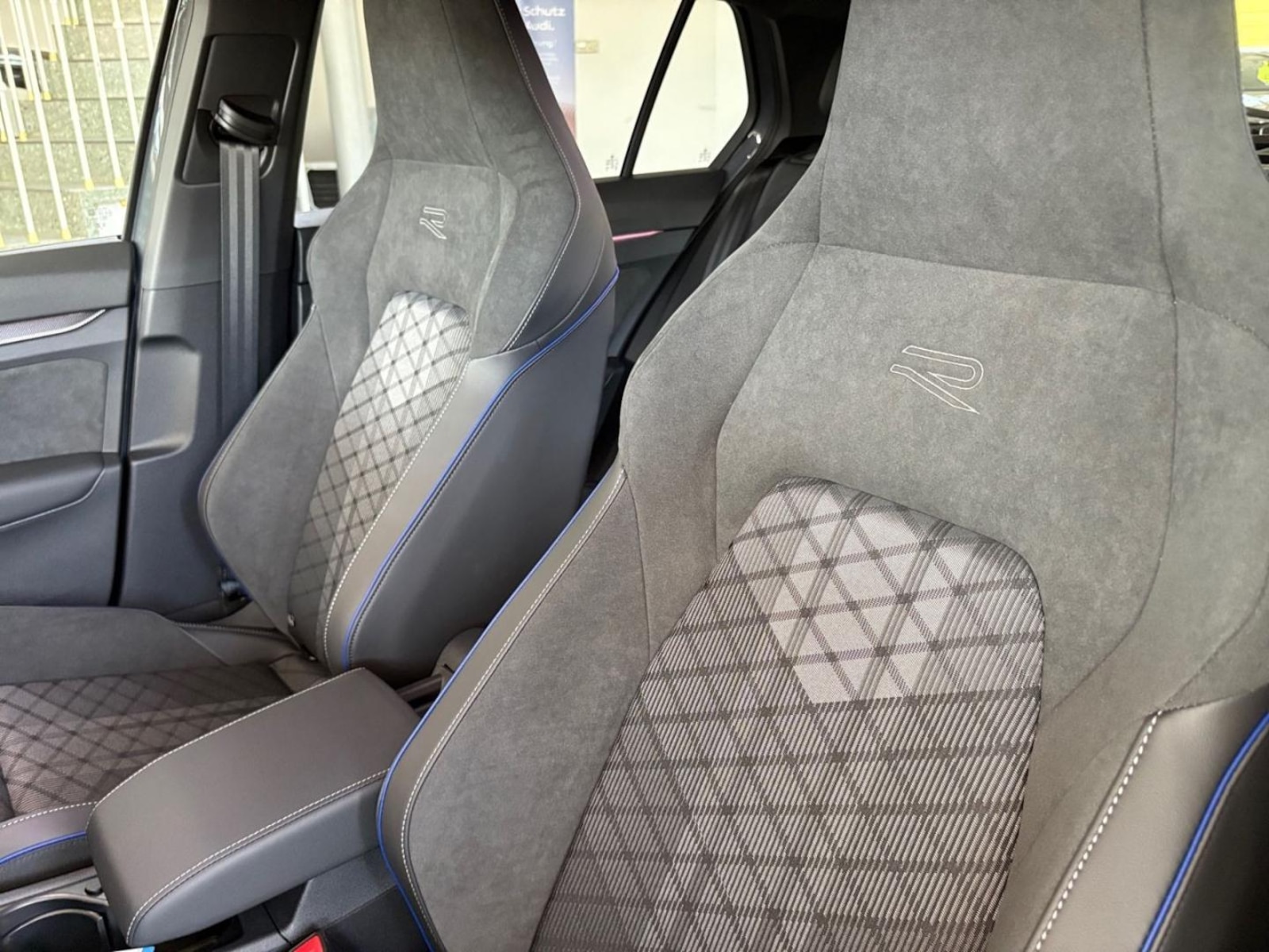 Volkswagen Golf – Bild 17