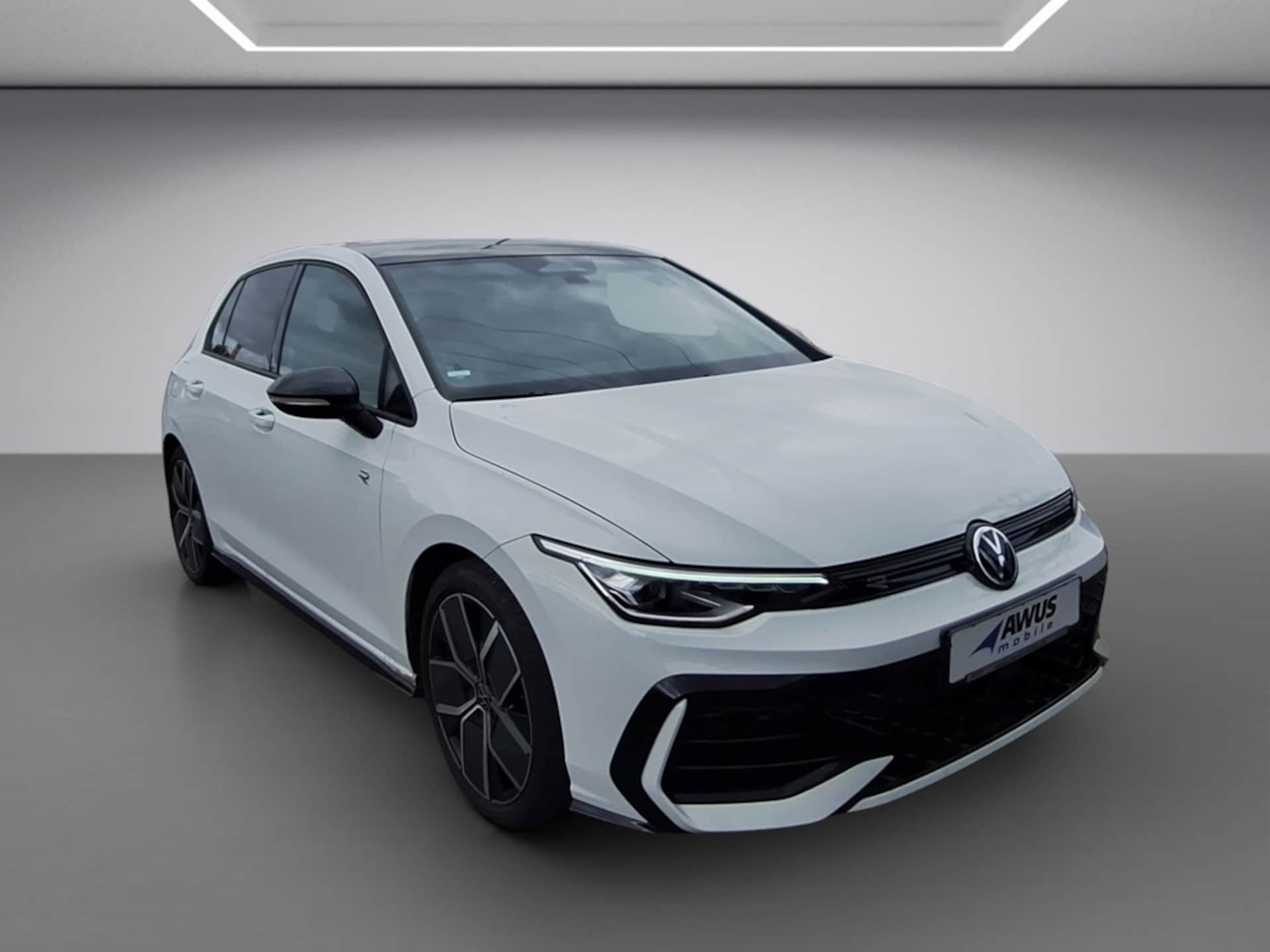 Volkswagen Golf R-Line