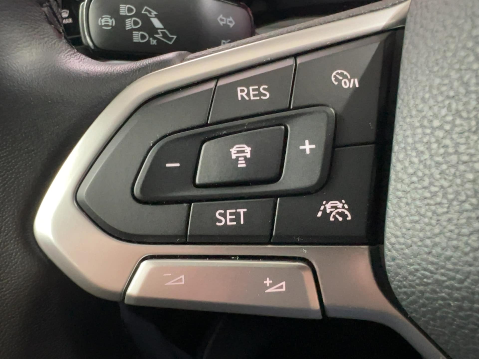 Volkswagen Golf Active