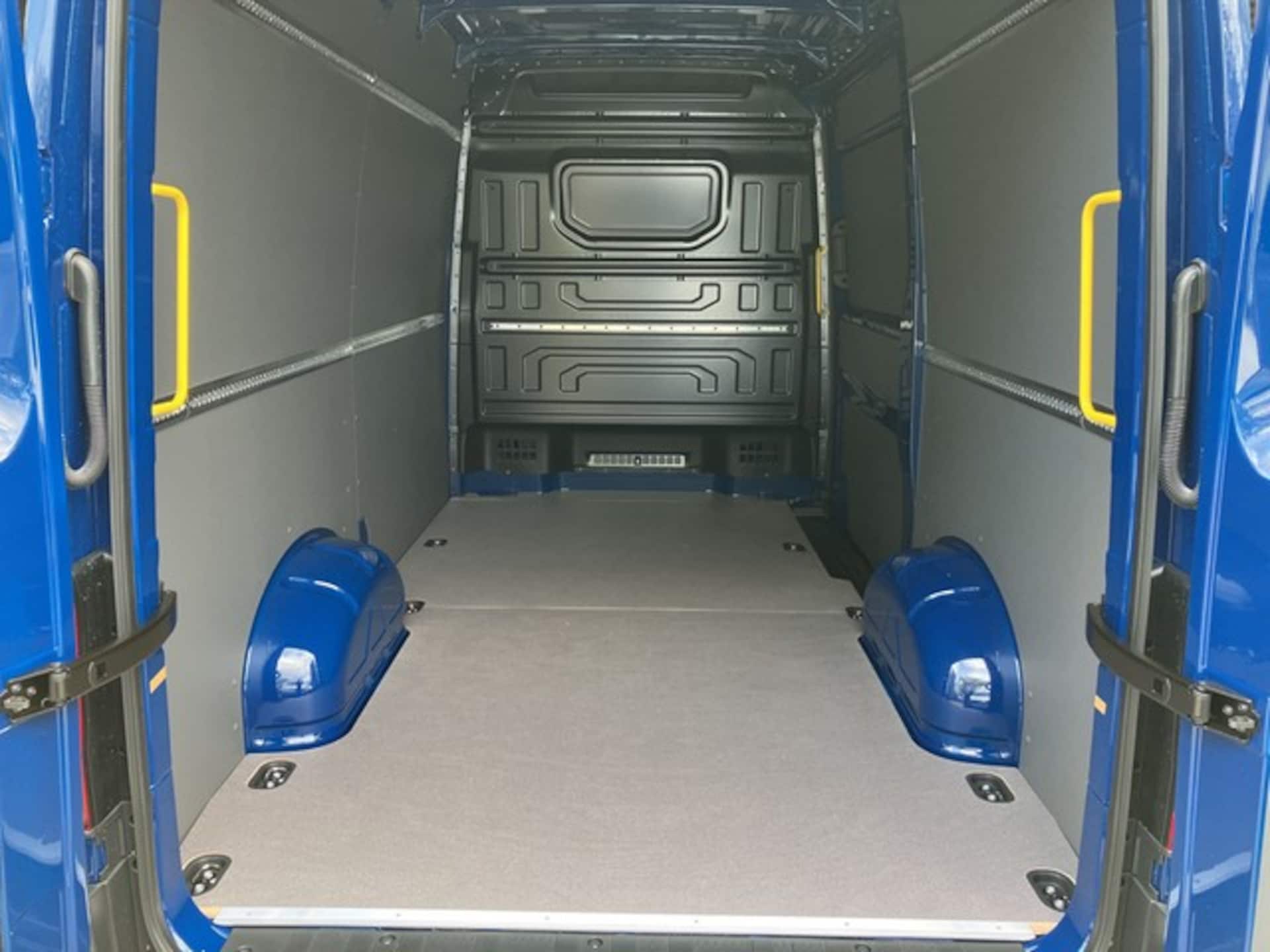 Volkswagen Crafter Kasten mittlerer Radstand