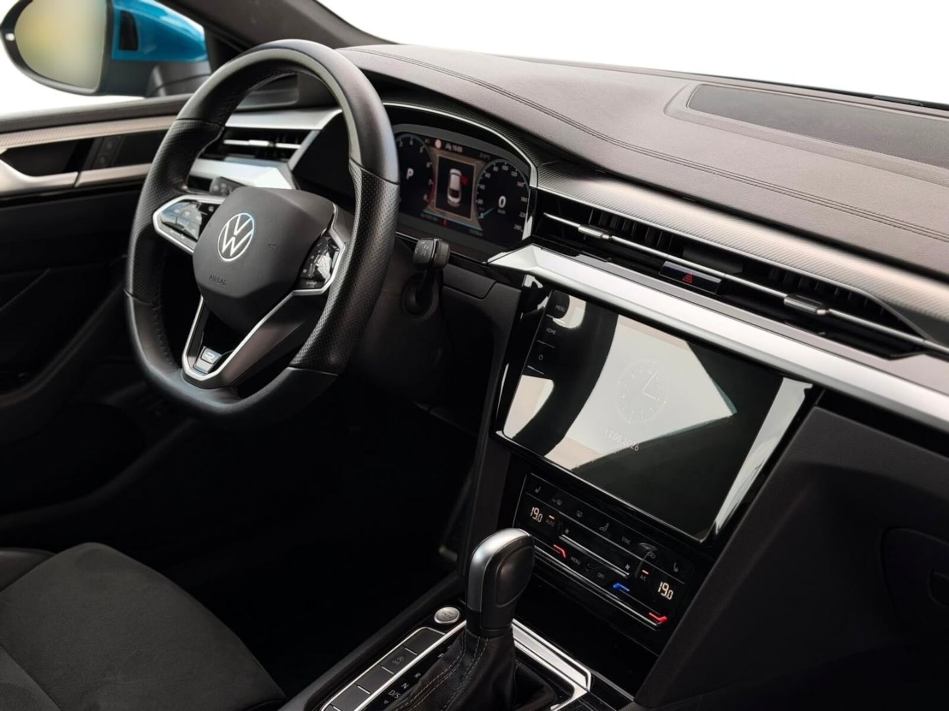 Volkswagen Arteon R-Line