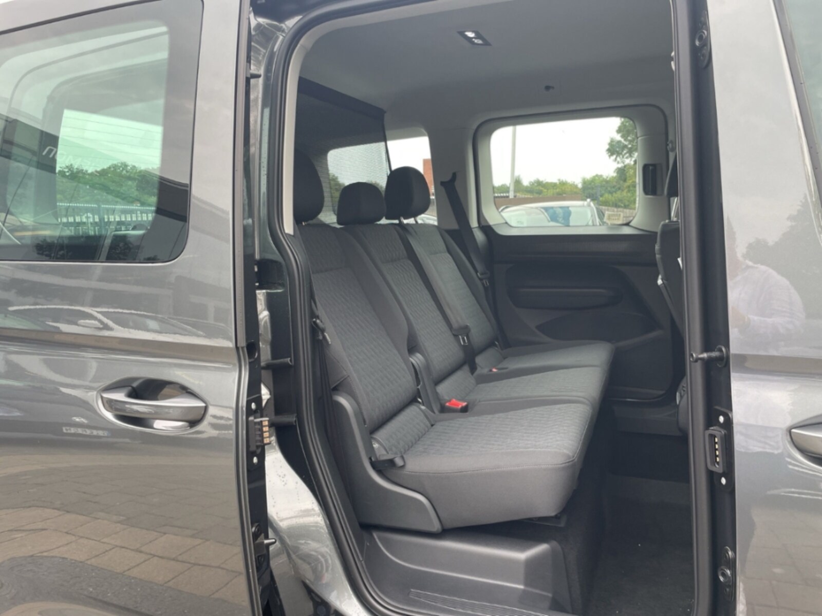 Volkswagen Caddy – Bild 8
