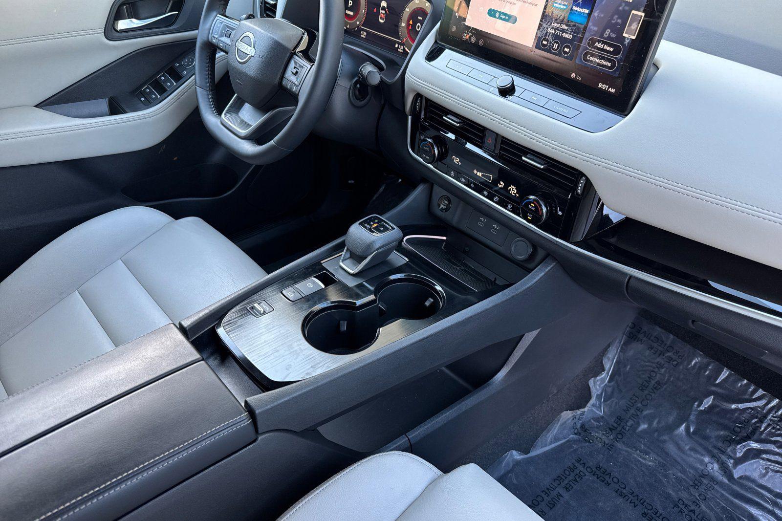 2025 Nissan Rogue SL - Photo 13
