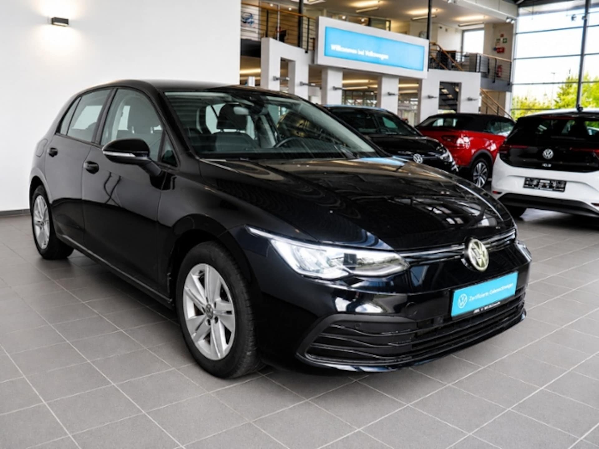 Volkswagen Golf Life