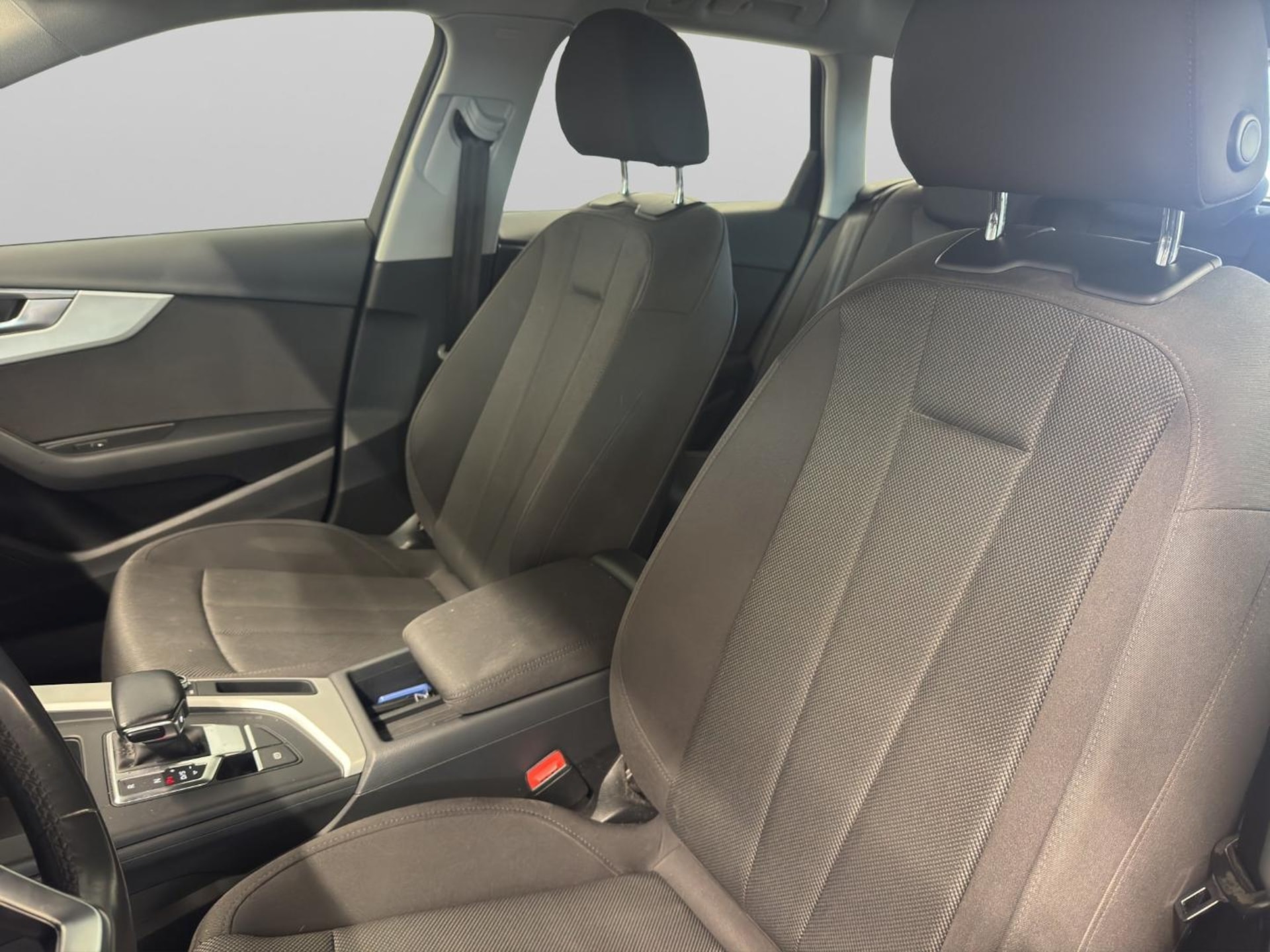 Audi A4 Avant S line