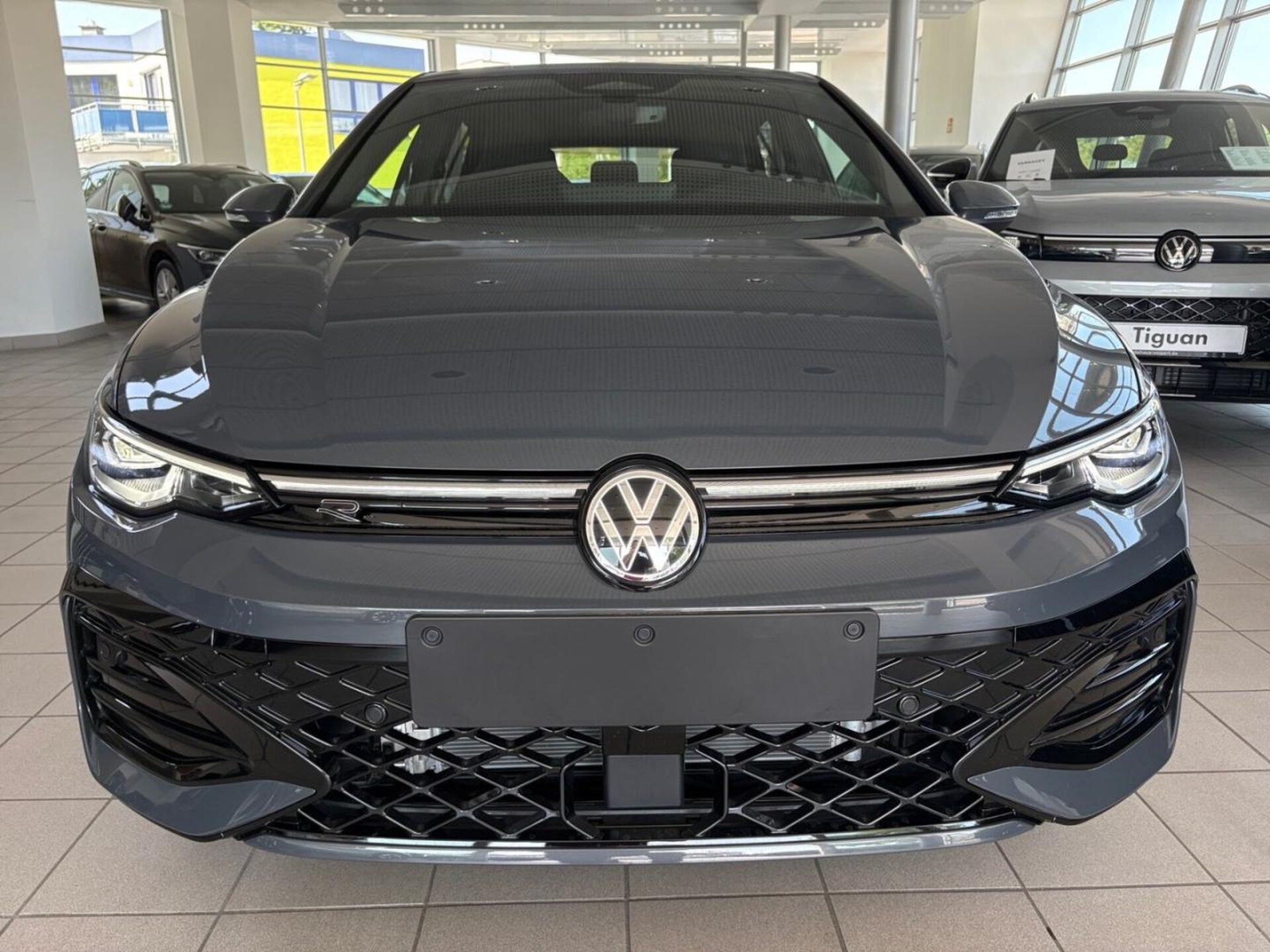 Volkswagen Golf R-Line