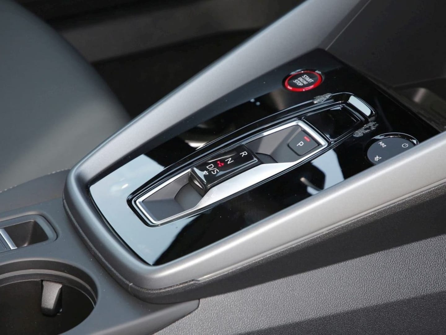 Bild über Audi S3 Sportback TFSI quattro S tronic - für weitere Informationen kontaktieren Sie den Audi Partner