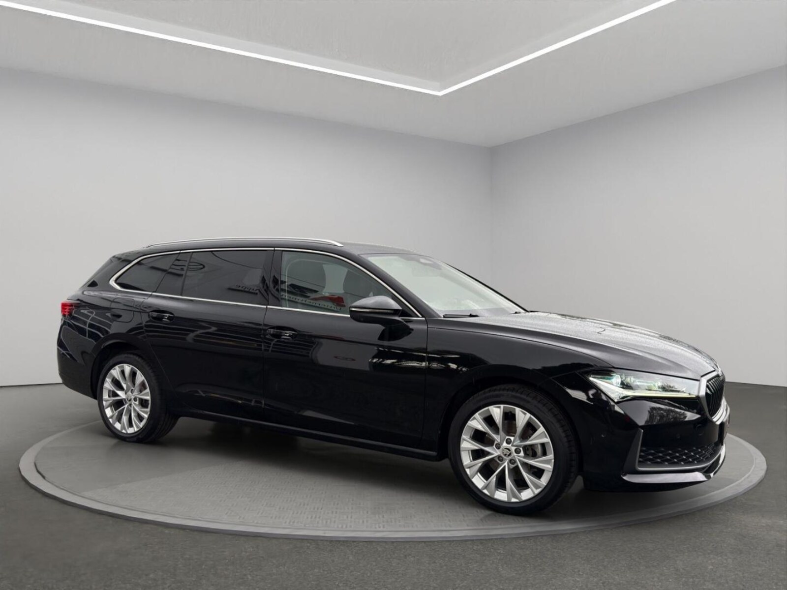 Škoda Superb Combi – Bild 3