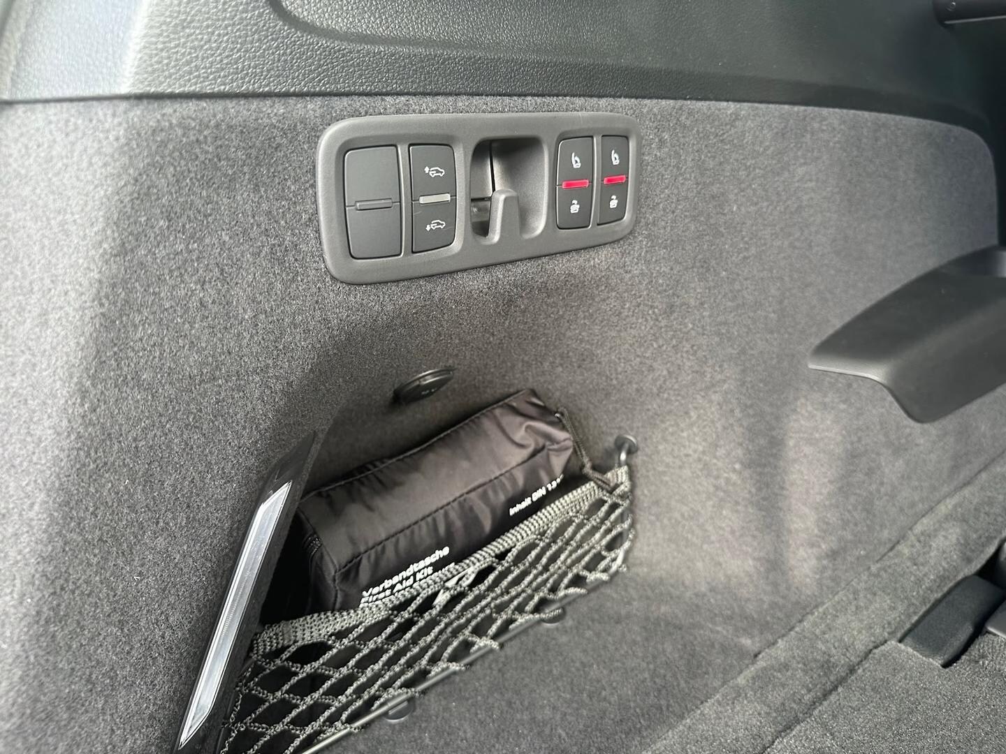 Image about Audi Q7 SUV TFSI quattro tiptronic