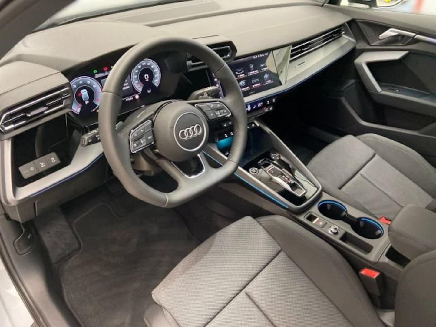 Bild über Audi A3 Sportback advanced 35 TFSI S tronic - für weitere Informationen kontaktieren Sie den Audi Partner