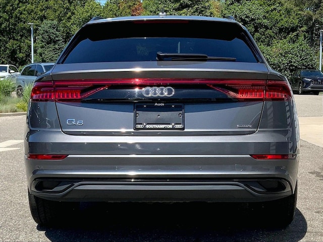 2021 Audi Q8