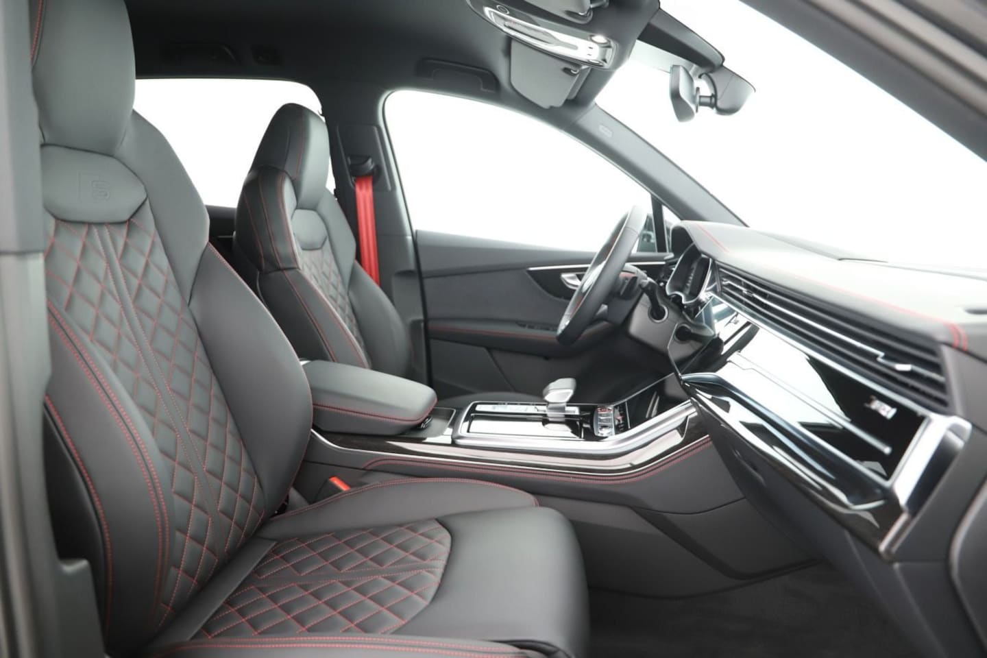 Bild über Audi SQ7 SUV TFSI quattro 373 kW tiptronic - für weitere Informationen kontaktieren Sie den Audi Partner