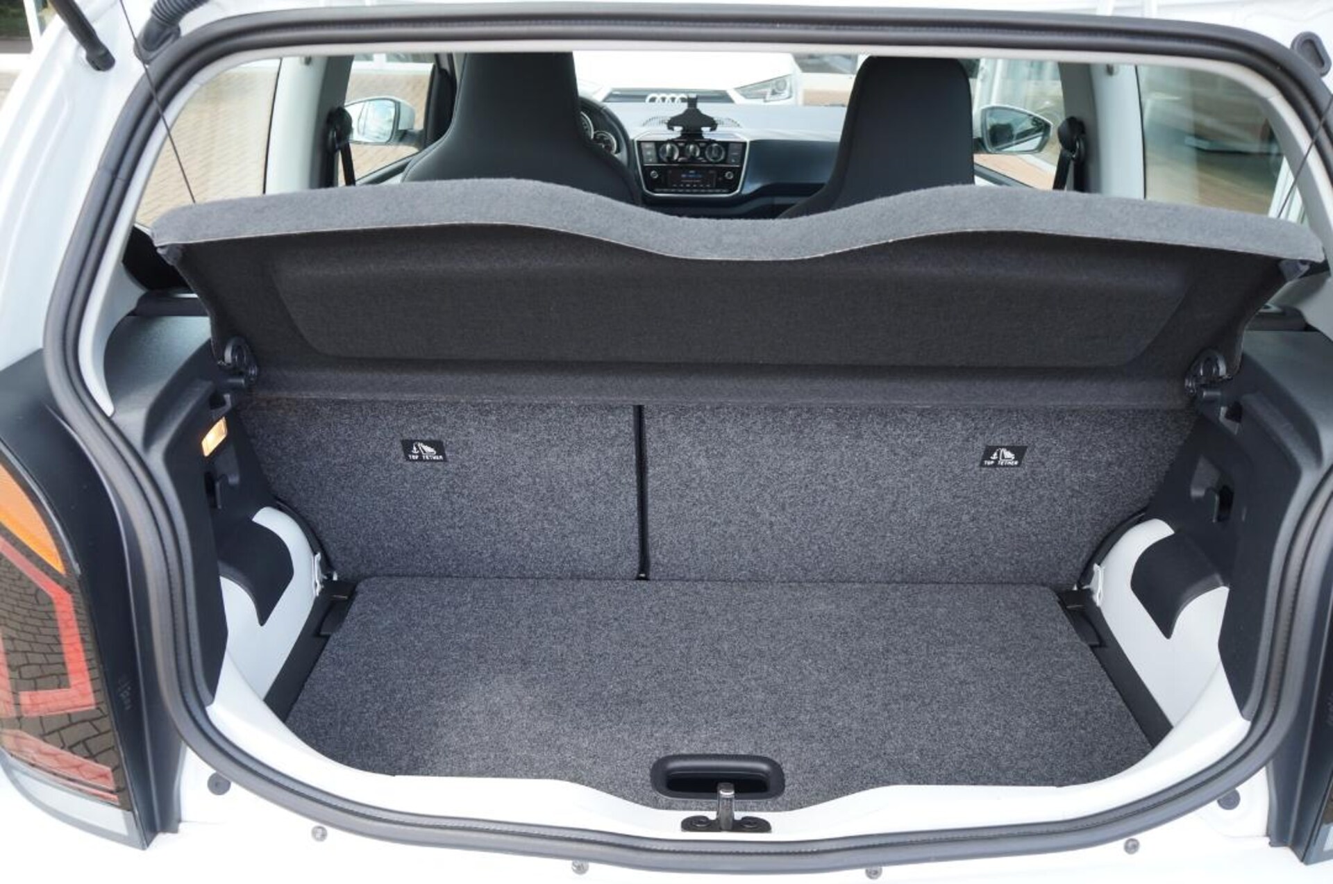 Volkswagen up! move up!