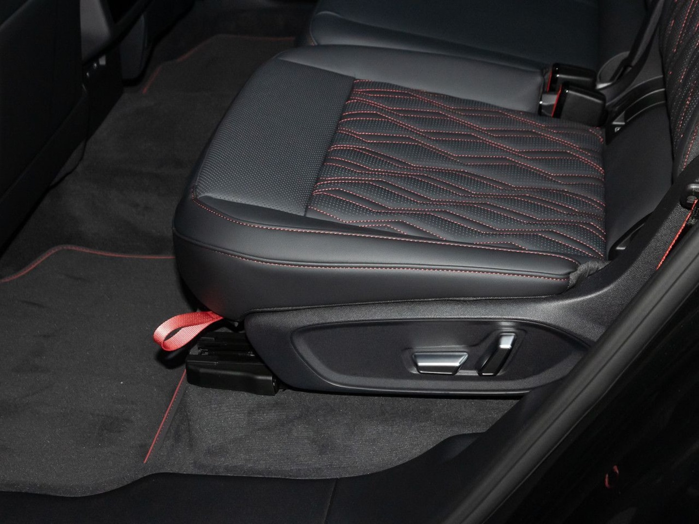 Bild über Audi Q7 SUV TDI quattro 220 kW tiptronic - für weitere Informationen kontaktieren Sie den Audi Partner