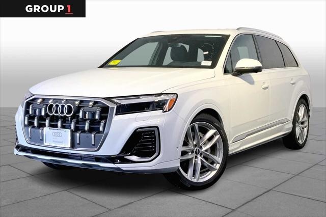 2025 Audi Q7 Premium Plus's photo