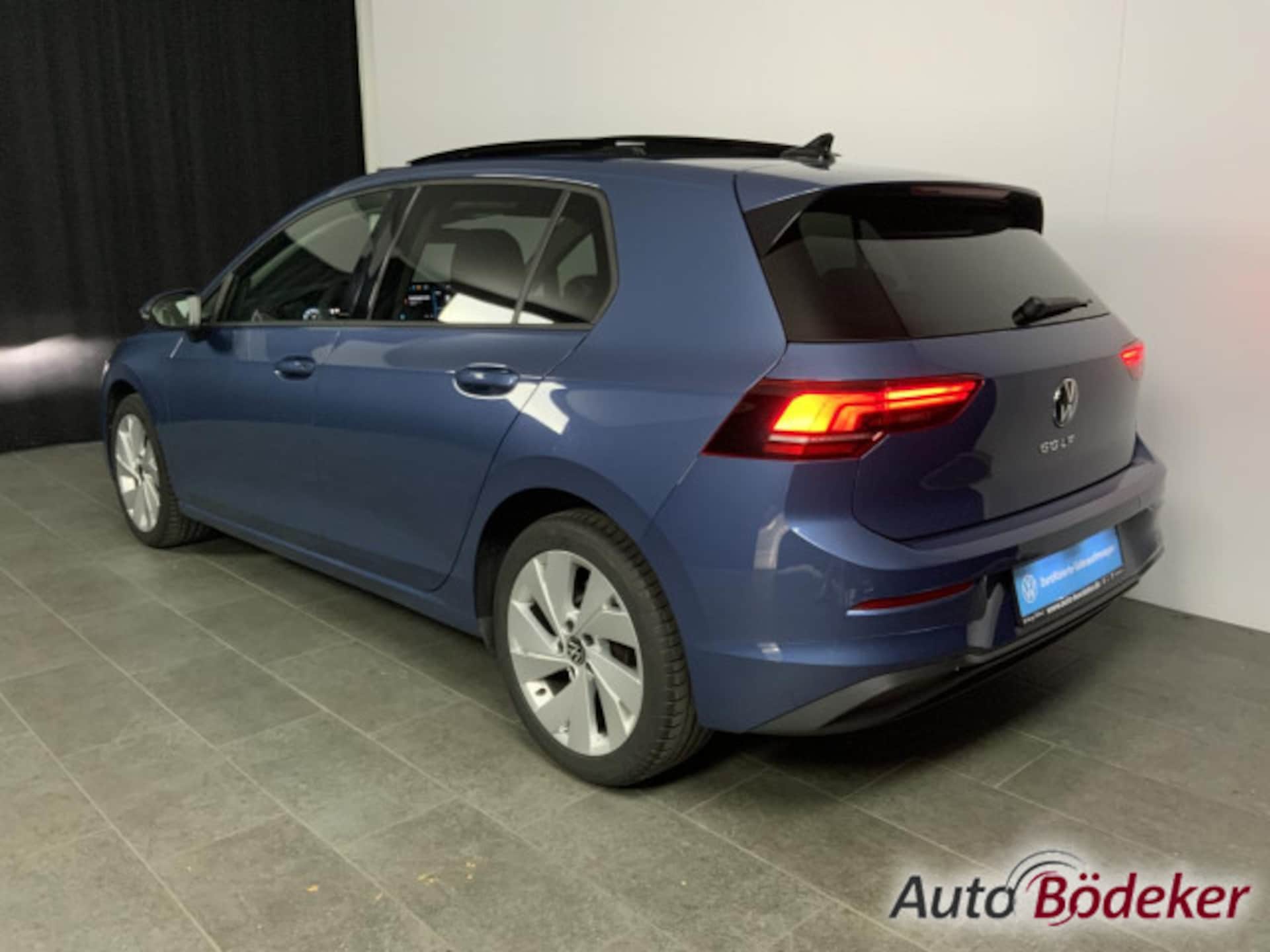 Volkswagen Golf Life