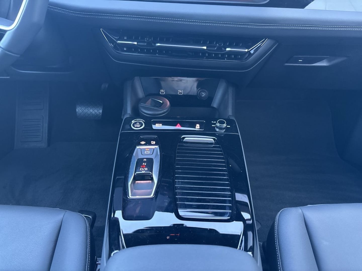 Bild über Audi A6 Avant e-tron e-tron performance - für weitere Informationen kontaktieren Sie den Audi Partner