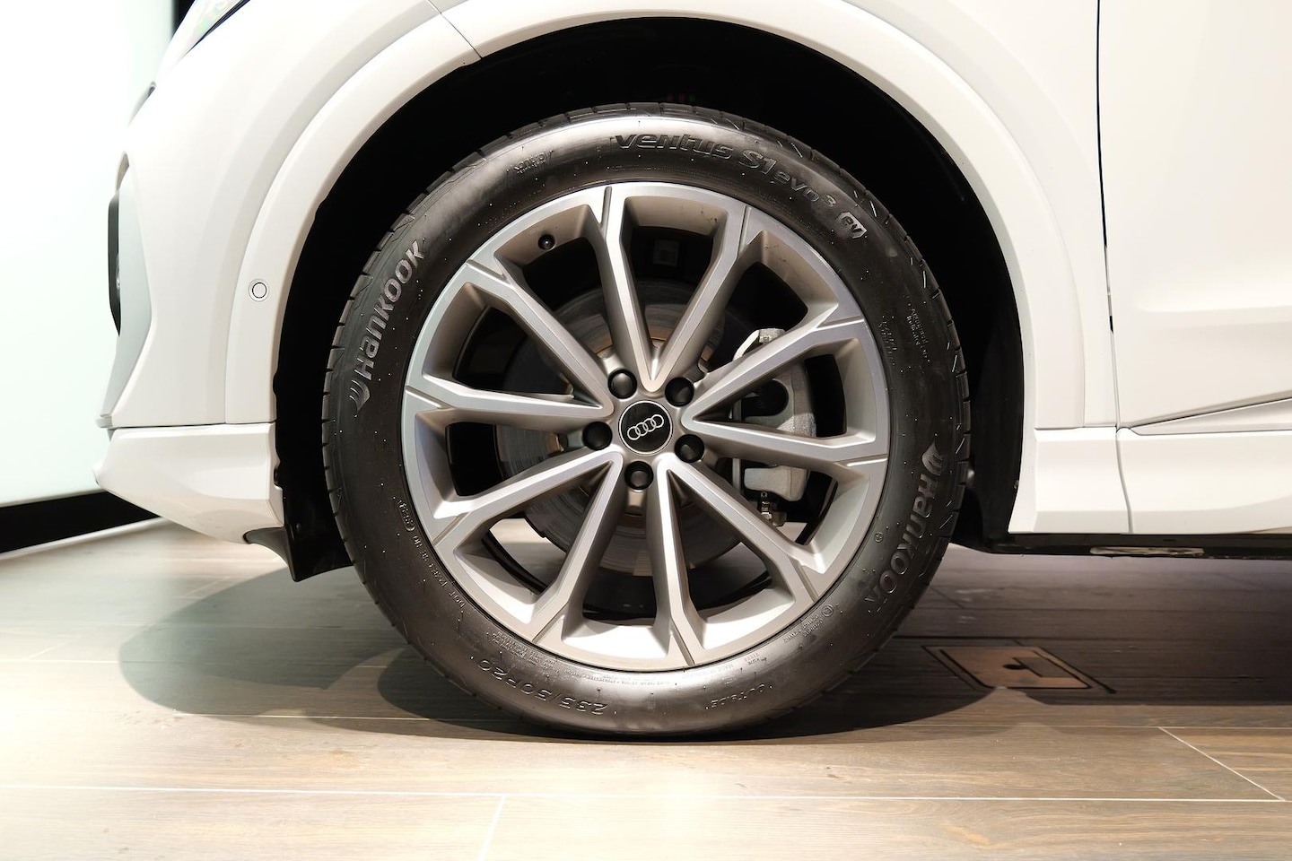 Image about Audi Q4 e-tron 55 e-tron quattro