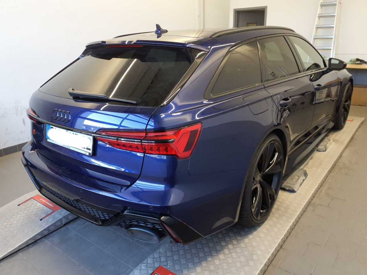 Image about Audi RS 6 Avant TFSI quattro tiptronic