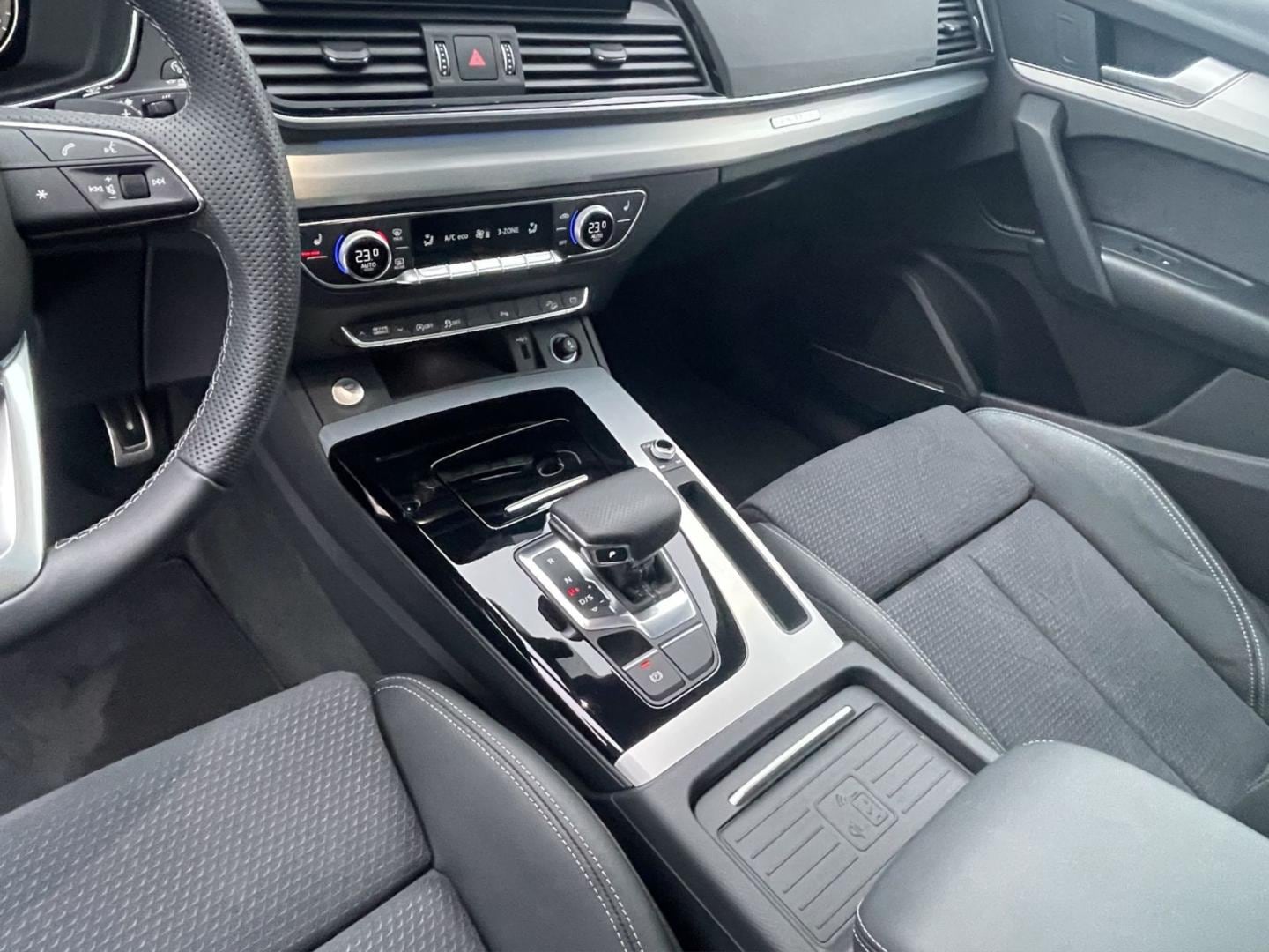 Bild über Audi Q5 Sportback 40 TDI quattro S tronic - für weitere Informationen kontaktieren Sie den Audi Partner